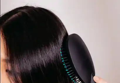 زراعة مقدمة الشعر للنساء